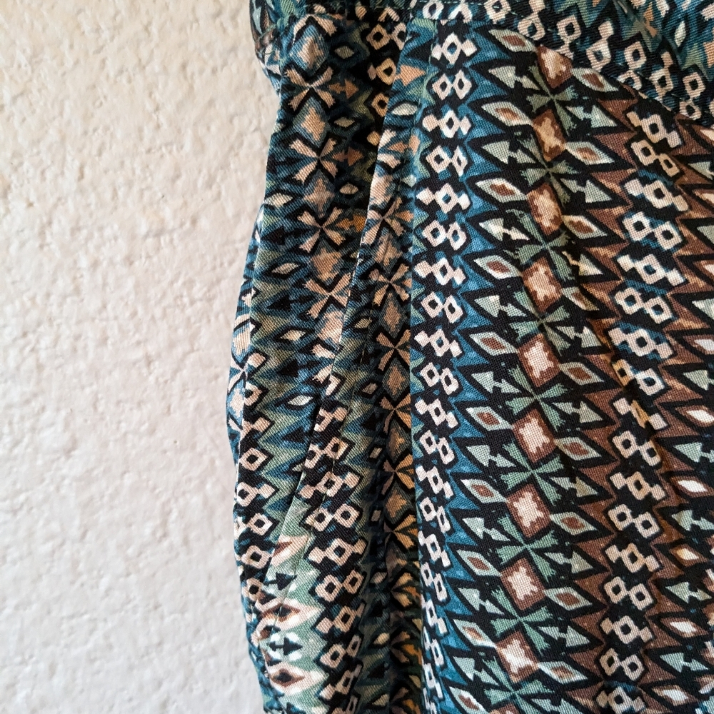 Jessica Simpson Silky Pull on Pants Brown White Blue Pockets sz. XL - Picture 6 of 10
